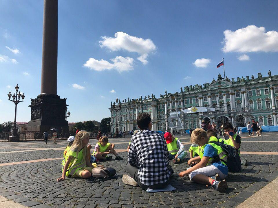 Фото: Детская обзорная экскурсия по Петербургу