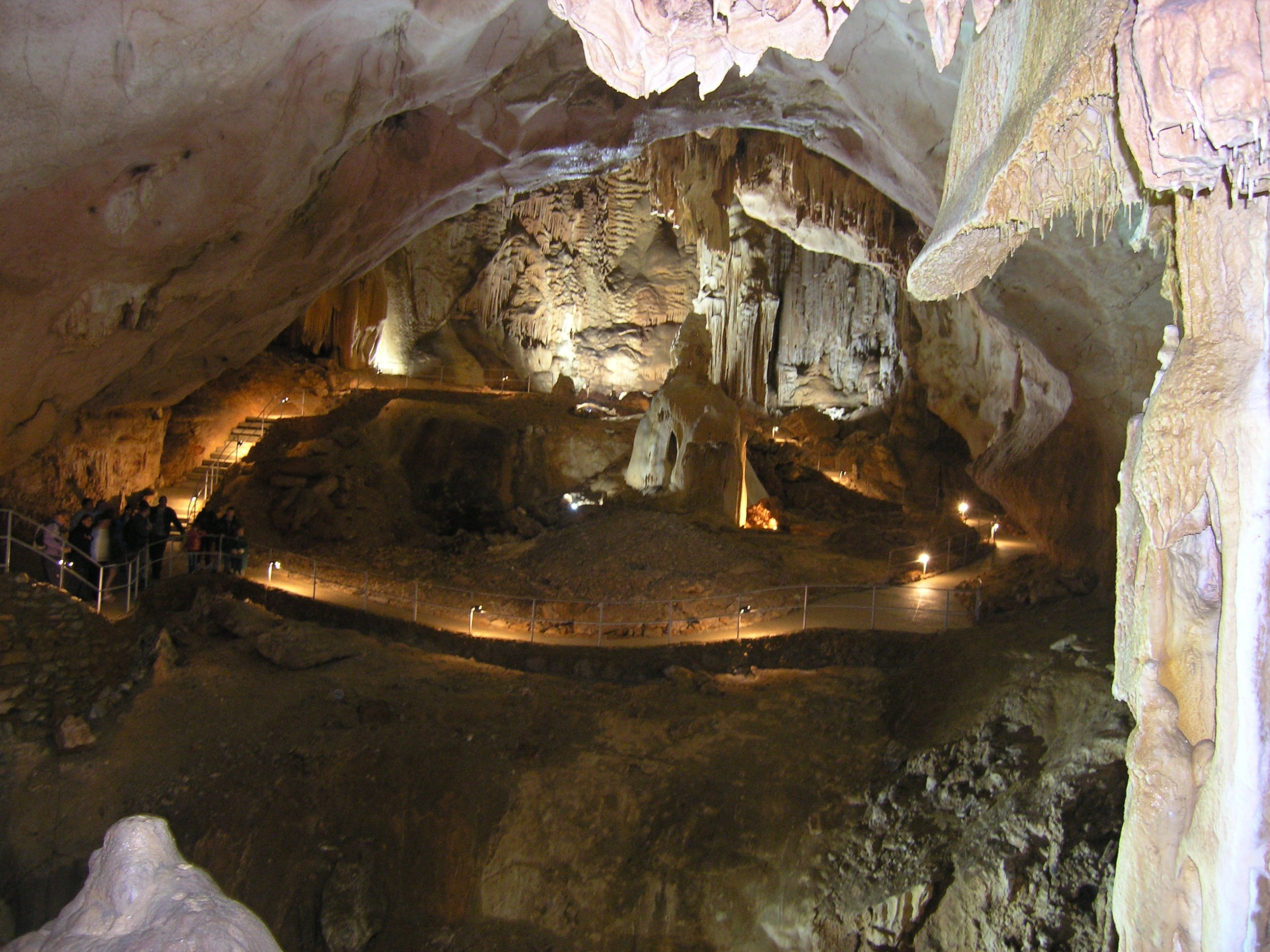 Фото: Пещеры Крыма