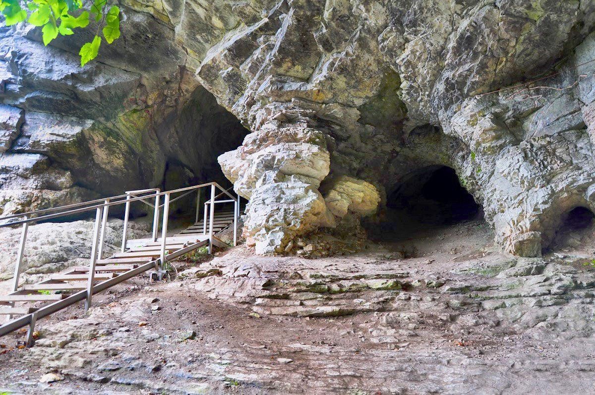 Фото: Ахштырская пещера