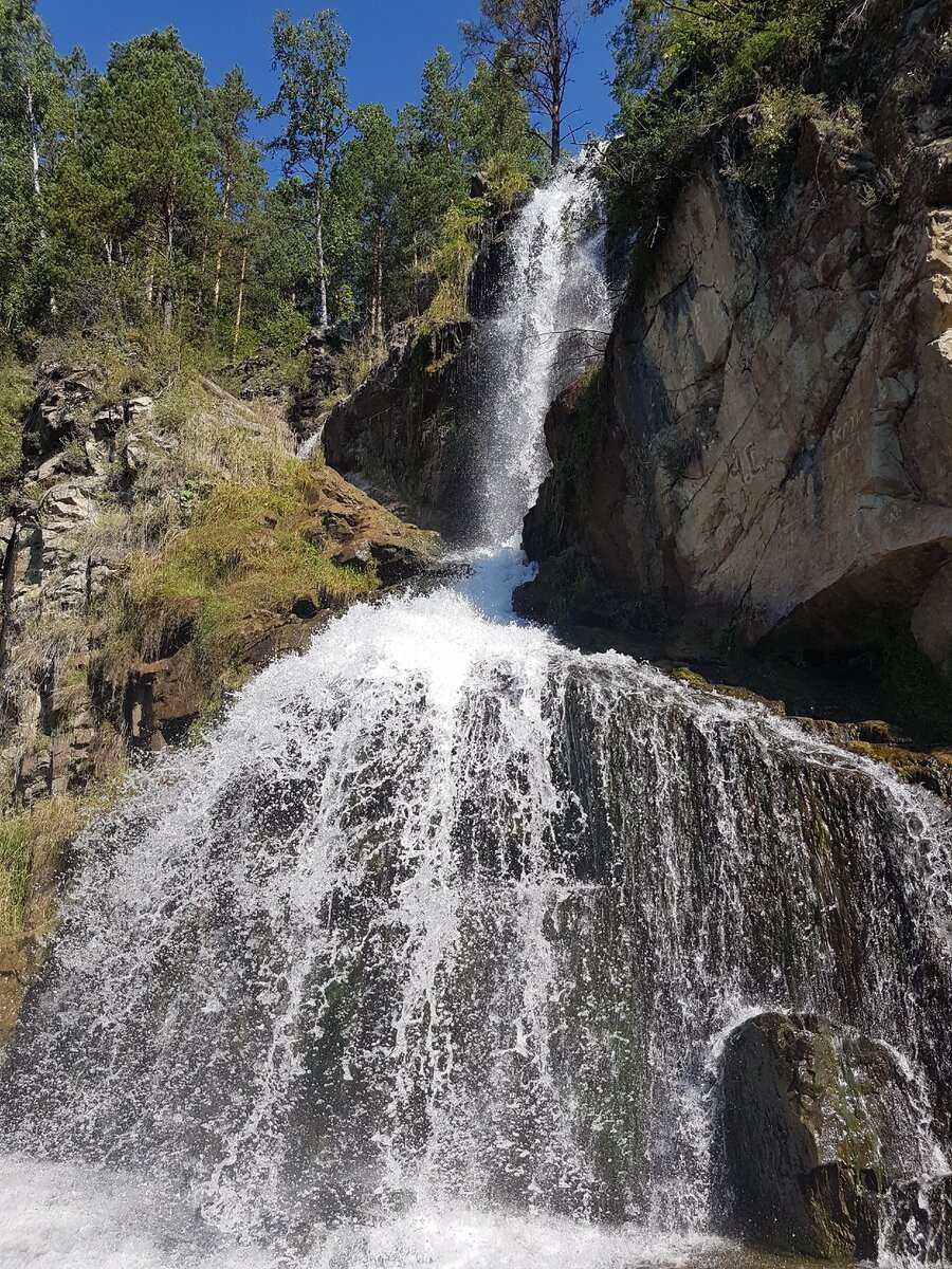 Фото: Камышлинский водопад (Алтай)
