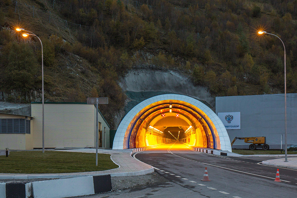 Фото: Рокский тоннель