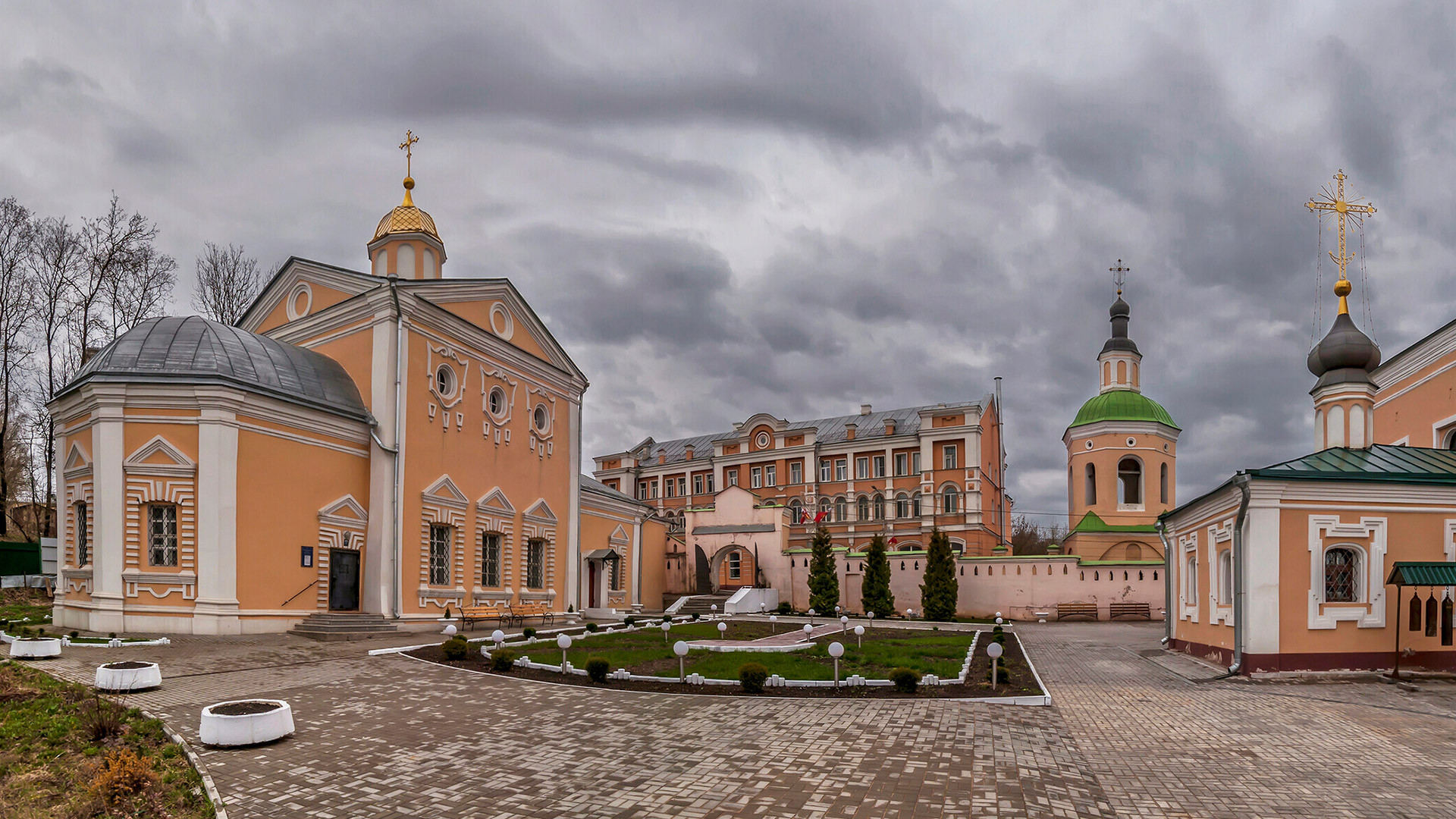 Фото: Свято-Троицкий монастырь (Смоленск)