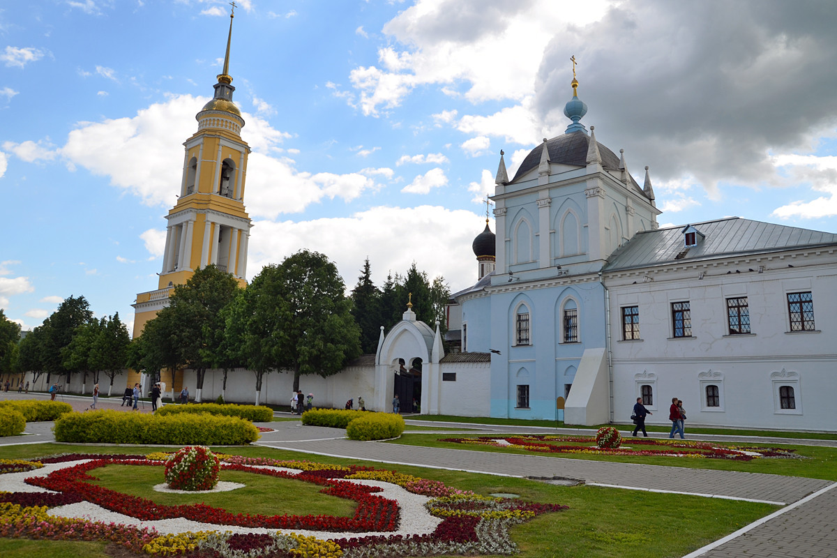 Фото: Свято-Троицкий Ново-Голутвин монастырь (Коломна)